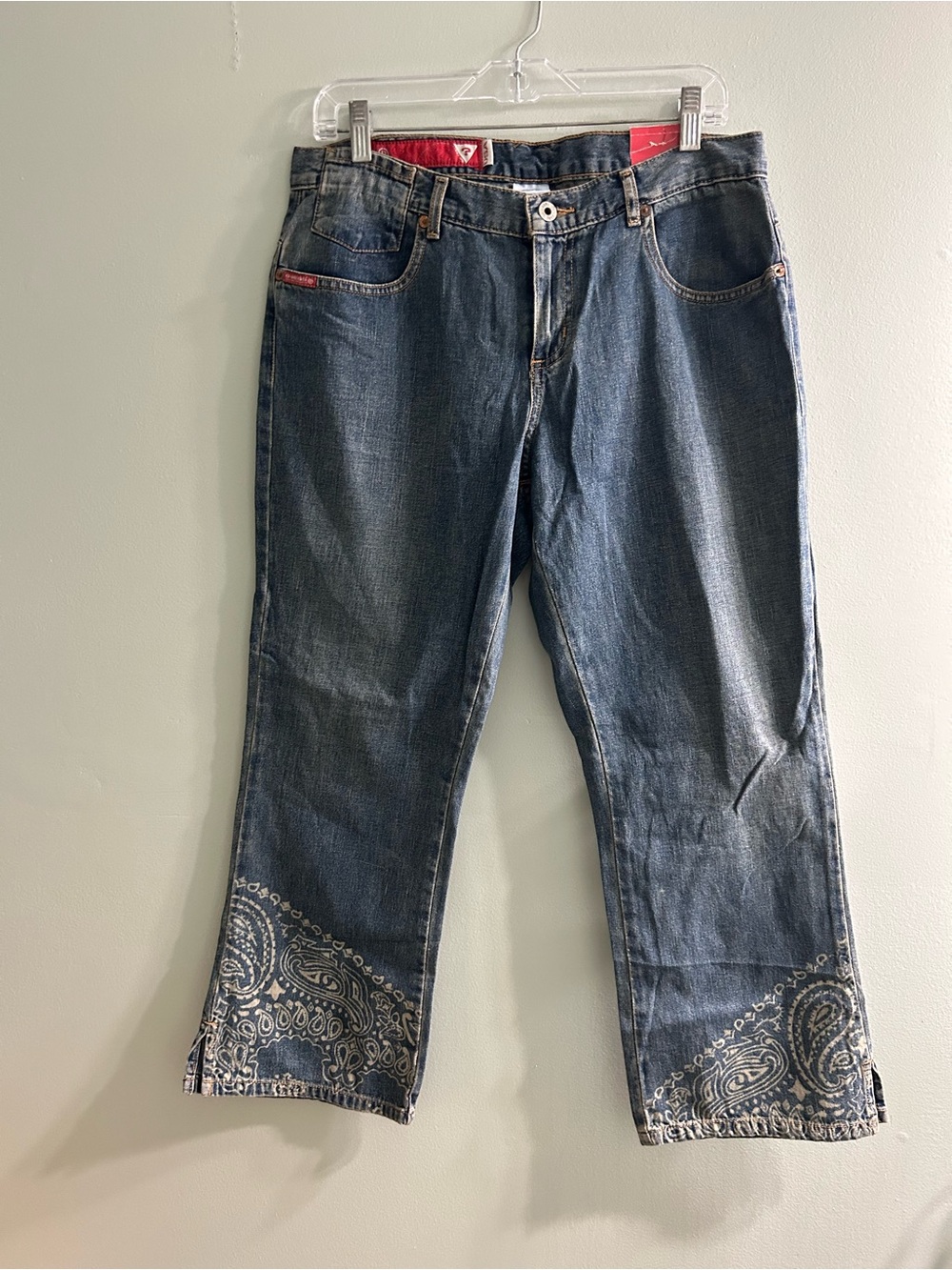 NWT vintage guess jeans Denim Bootcut Floral Hem Rear Pockets Crop Y2K
